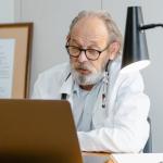Kiedy torbiel w nerce daje o sobie znać? Objawy, które warto znać i jak na nie reagować